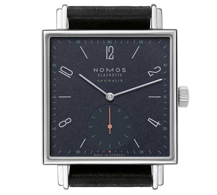 NOMOS_Tetra_neomatik_tiefblau nu