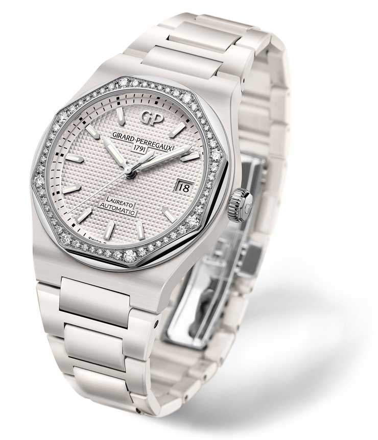 Girard-Perregaux Laureato 38 mm White Ceramik