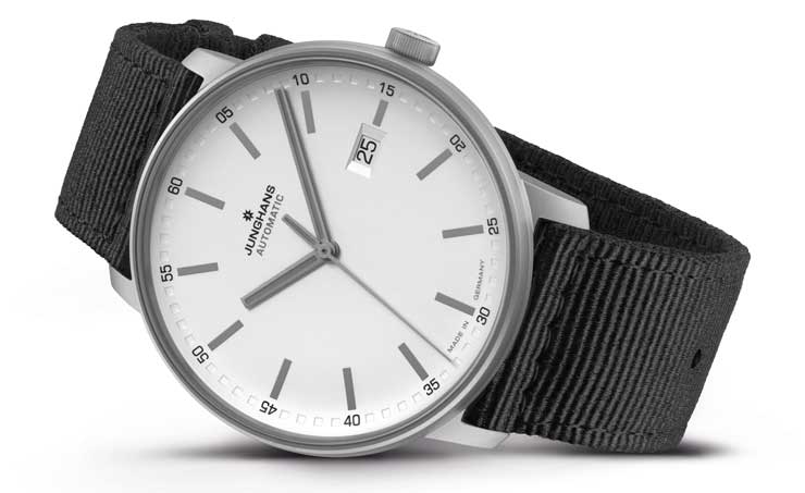 Junghans FORM A Titan