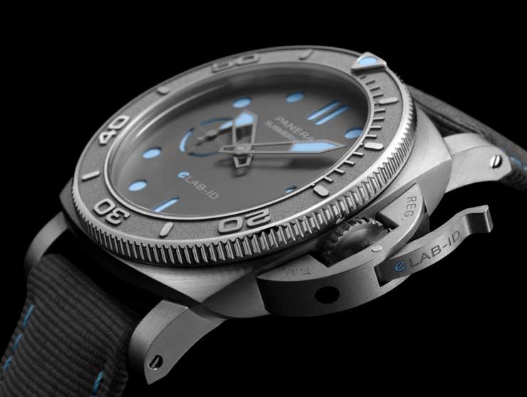 740.2 pam1225 Panerai Submersible eLAB-ID