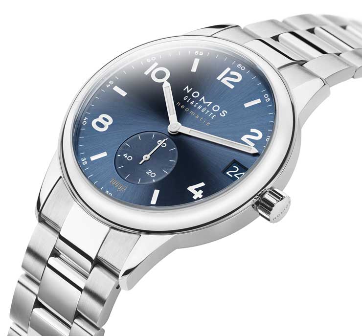 740.1 02Nomos Club Sport Datum blau