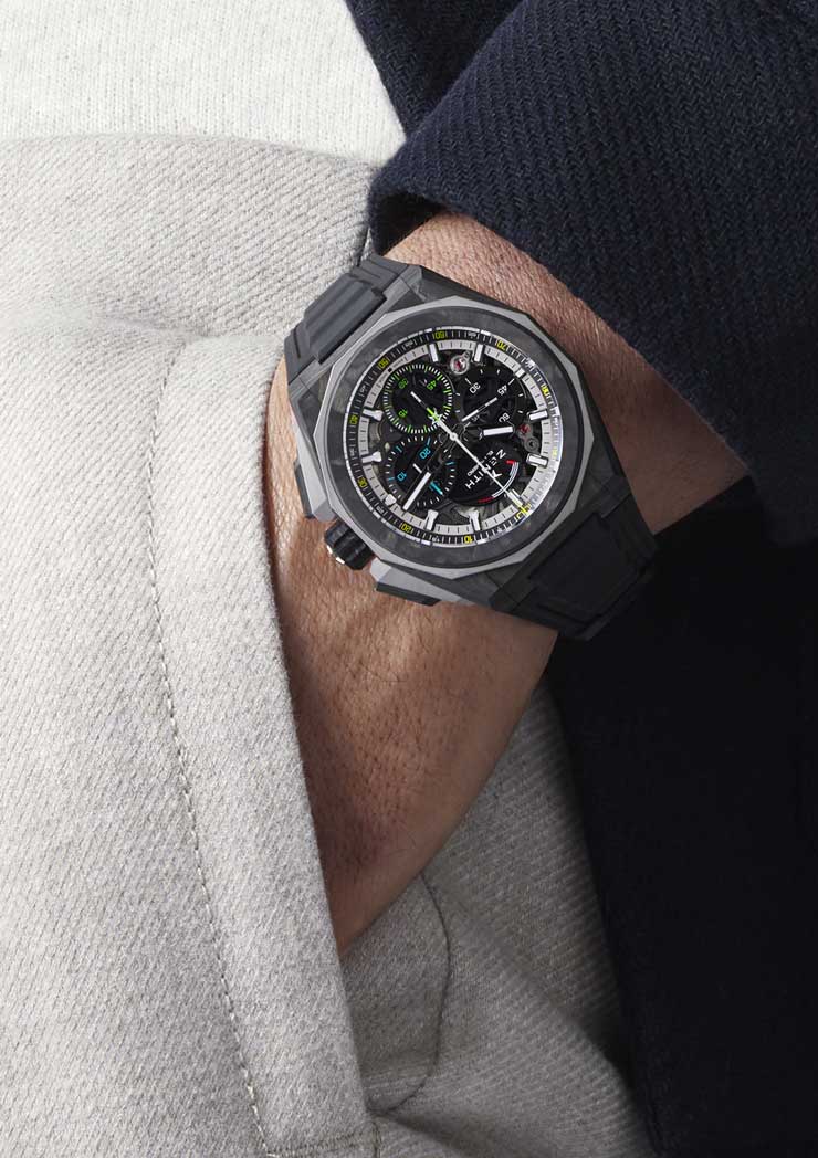 740.Zenith Defy Carbon