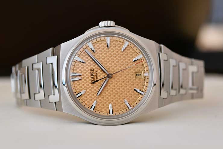 740.Czapek Passage de Drake Salmon