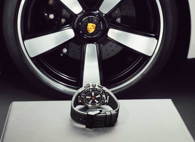 740.4 porsche design chrono