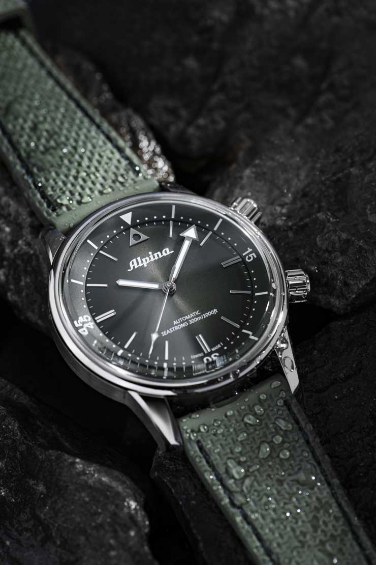 740.d3 2022 Alpina Seastrong Diver 300 Heritage
