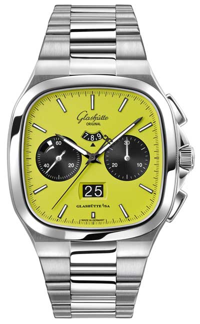 Seventies Chronograph Panoramadatum
