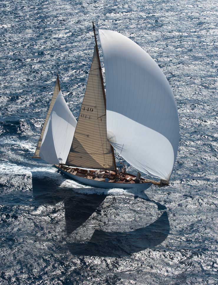 Panerai feiert 90 Jahre Eilean mit der Radiomir Bronzo PAM00760